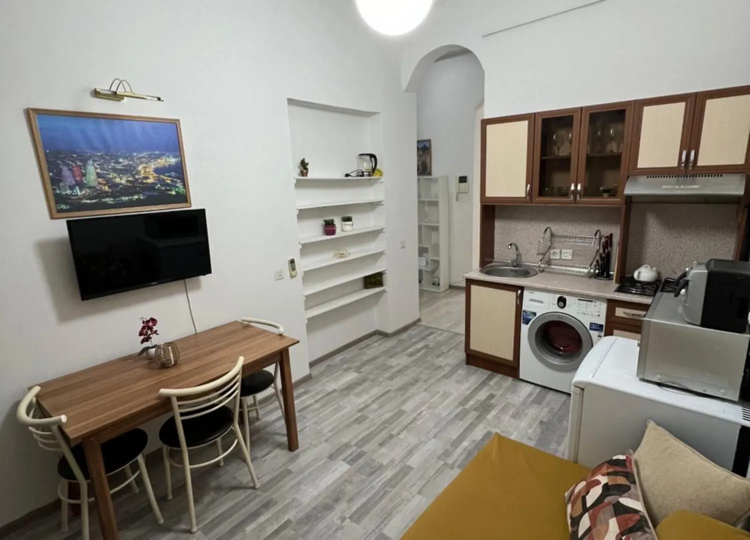 Nizami Street Apartment With An Ideal Balcony Baku